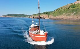 Varra Water - Unique Boat Accomodation - Bornholm