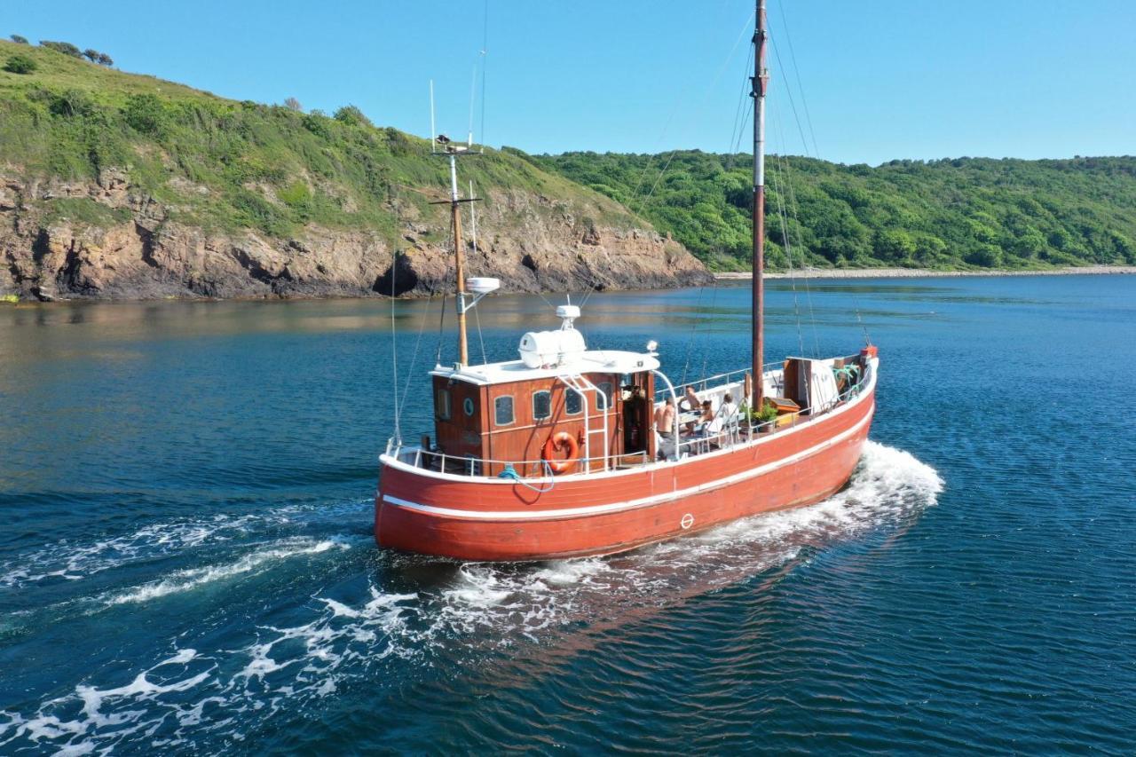 Varra Water - Unique Boat Accomodation - Bornholm Neksø Exterior foto