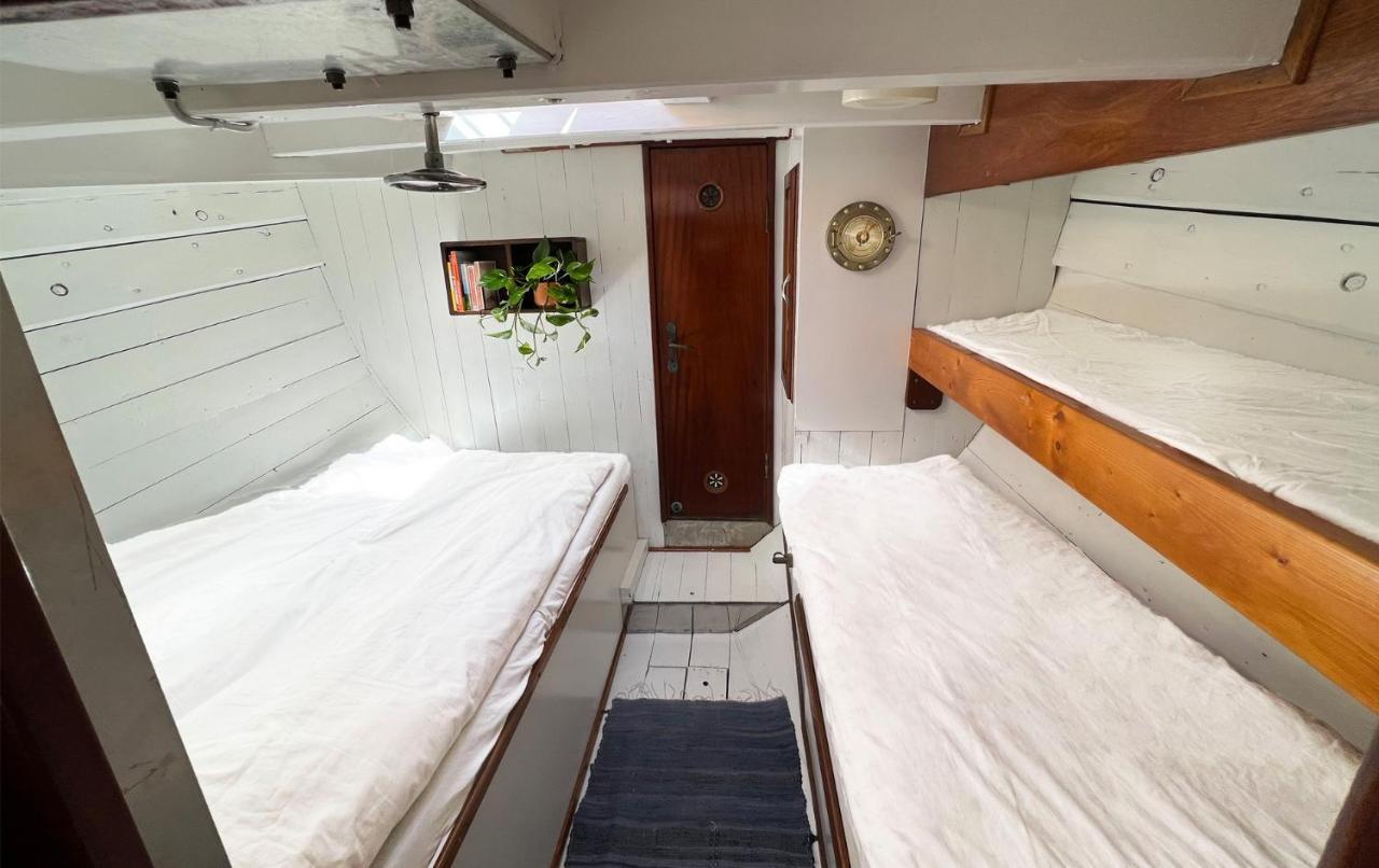Varra Water - Unique Boat Accomodation - Bornholm Neksø Exterior foto